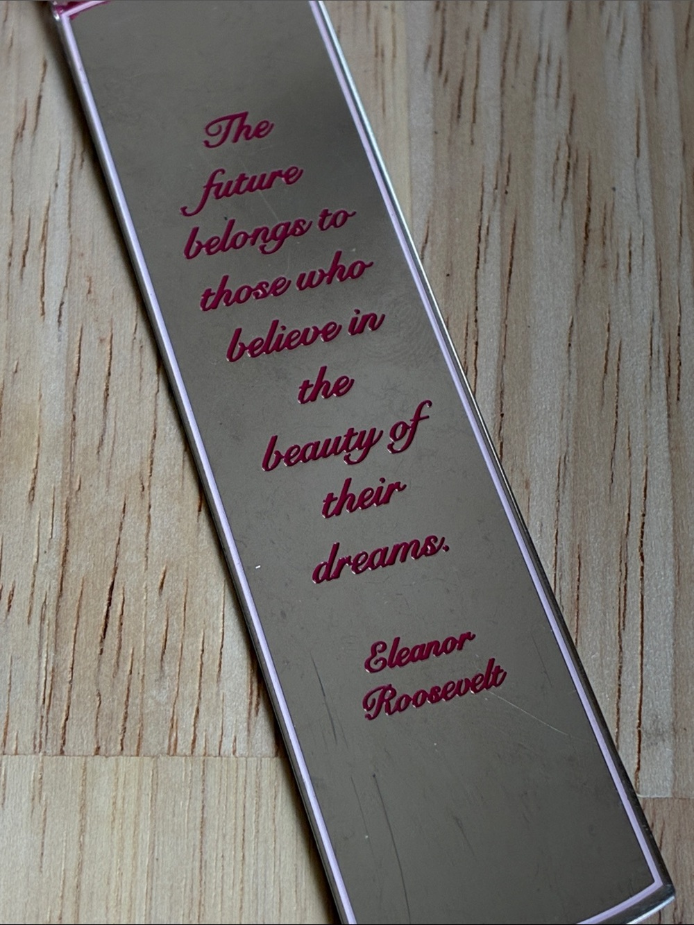 Sacchi Metal Bookmark with Pink Ribbon & Beads - Picture 3 of 7
